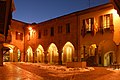 Piazza Broletto de nit