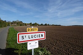 Entrée de Saint-Lucien.