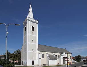 Römisch-katholische Pfarrkirche im Ortszentrum