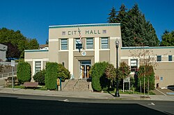 The city hall building in Toledo