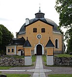 Kyrkan från väster