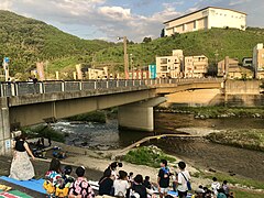 巴川に架かる港橋