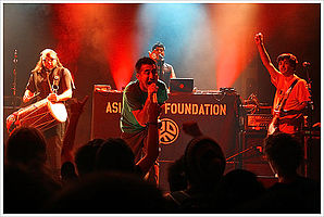 Asian Dub Foundation v Berlíně (listopad 2008)