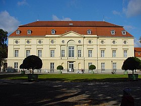 Charlottenburg Sarayı'nın tiyatro binası, Berlin (1787)