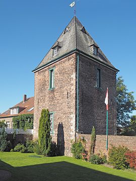 Erhaltener Turm der Anlage