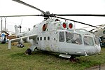 Den ursprungliga Mi-24A saknar de två bubbelformade huvarna som är så karaktäristisk för de senare modellerna.