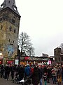 Het Glazen Huis met links de Grote Kerk.