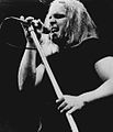 Q348571 Ronnie Van Zant geboren op 15 januari 1948 overleden op 20 oktober 1977