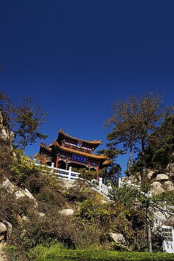 盤山・雲罩寺の南天門