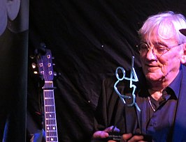 Michael de Jong bij de uitreiking van de Dutch Blues Award.