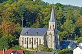 Katholische Pfarrkirche Sankt Johannes und Stützmauern