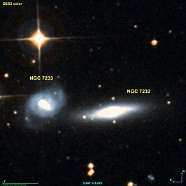 NGC 7232 (rechts) en NGC 7233