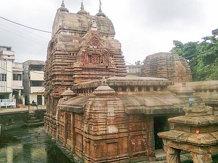 Baitala deula, një tempull tipik Kharaka, i shek të IX kushtuar hyjneshës Çamunda në Bhubaneshvar, Orissa.