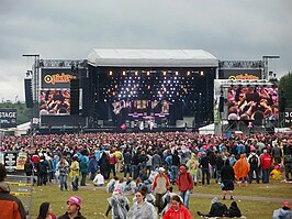 Publiek op Pinkpop 2010 tijdens het optreden van Skunk Anansie op zondag 30 mei