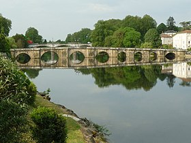 Image illustrative de l’article Vieux Pont (Confolens)