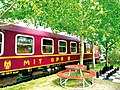 Als Hotelzug umfunktionierter Schlafwagen bei der Erlebnisbahn Ratzeburg in Schmilau[29]