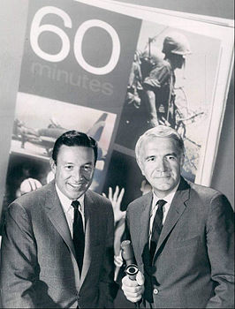 Mike Wallace en Harry Reasoner tijdens de première van 60 Minutes in 1968