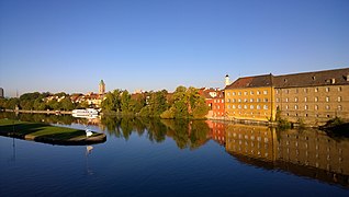 River Main with old mills (right), old town and the old fishing district Fischerrain (left)