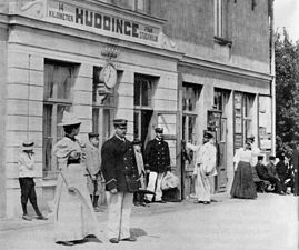 "Huddinge 14 kilometer från Stockholm", Huddinge station år 1900