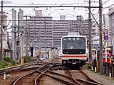 構内を走行する鉄道線