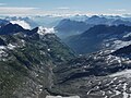 Blick vom Rheinwaldhorn 3402 m nach Osten, "Ursprung" mit jungem Hinterrhein und weiter in Richtung Hinterrheintal