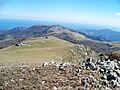 Sur l'arête sommitale des Albères entre le puig dels Quatre Termes et le puig de Sallfort.