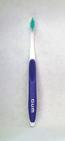 Gum manual toothbrush.jpg