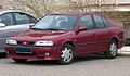 Рестайлинговый лифтбек Nissan Primera P10, колпаки от P11