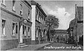 Niedermerz 1930er Jahre, Hofbongardstraße mit Bäckerei, Gaststätte und Blick auf Schule