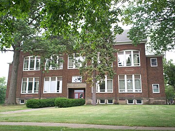 Front view, district offices housed in the former DePeyster School