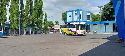 Area parkir bus antarkota