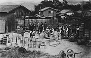 伊予和気駅でのミカン出荷風景（1927年）