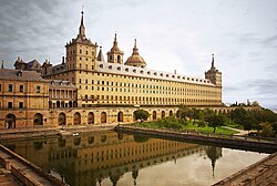 Jižní strana kláštera El Escorial