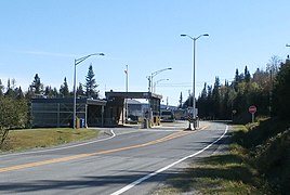 Extrémité sud de la route 257 au poste frontalier de Chartierville.