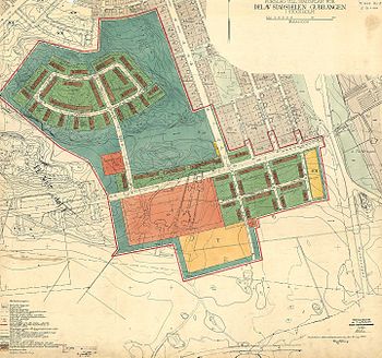 Rybergs stadsplaner för Gubbängen från 1944. Till vänster den västra delen och till höger den östra. Båda historiska gårdarnas läge är markerade.