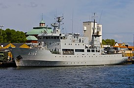 Navio de Apoio Logístico HMS Trossö