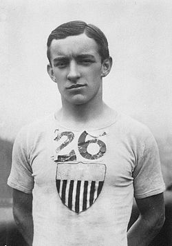 Johnny Hayes 1908.jpg