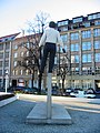 Skulptur Balanceakt von Stephan Balkenhol