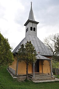 Biserica de lemn „Sfinții Arhangheli”