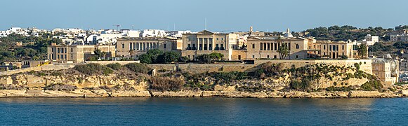 Panorama de l'hôpital Bighi vu depuis La Valette