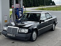 w124 sedan (1989–1993, Kanada)