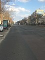 Avenue Charles-de-Gaulle à Neuilly-sur-Seine, une des voies les plus chargées d’Europe, le deuxième jour du confinement (18 mars 2020 vers 16h30)