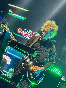 Bamonte performing with The Cure on the Songs of a Lost World Tour, June 29, 2023, in Tampa, FL.