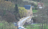 Die Werrabrücke bei Creuzburg und die Liboriuskapelle, rechts in den 1920er Jahren