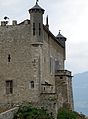 Das Château de Bourdeau am Seeufer