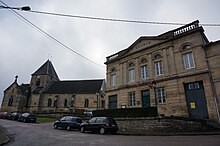 Mairie église 04586.JPG