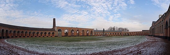 Le Grand-Hornu : Cour Ovale.