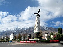 Tashkurgan Eagle (39959879770).jpg