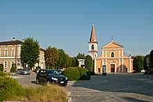 Campogalliano, Piazza nel centro.jpg