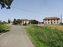 Skyline of Montaut